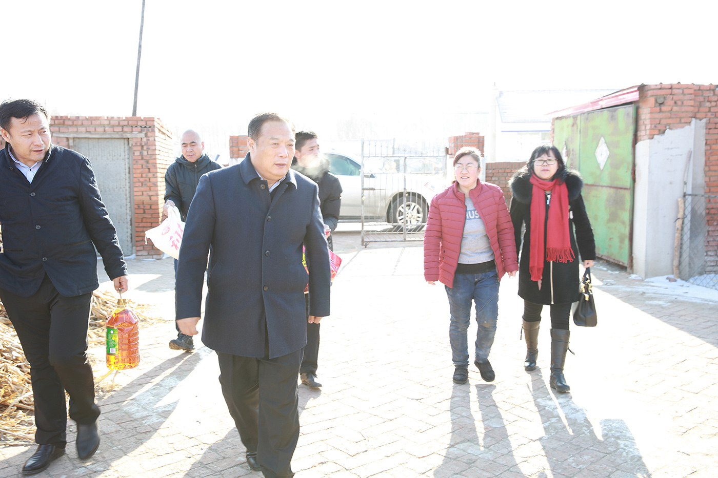 遼寧鑫豐礦業(yè)集團(tuán)黨支部、工會(huì)春節(jié)前夕走訪慰問(wèn)