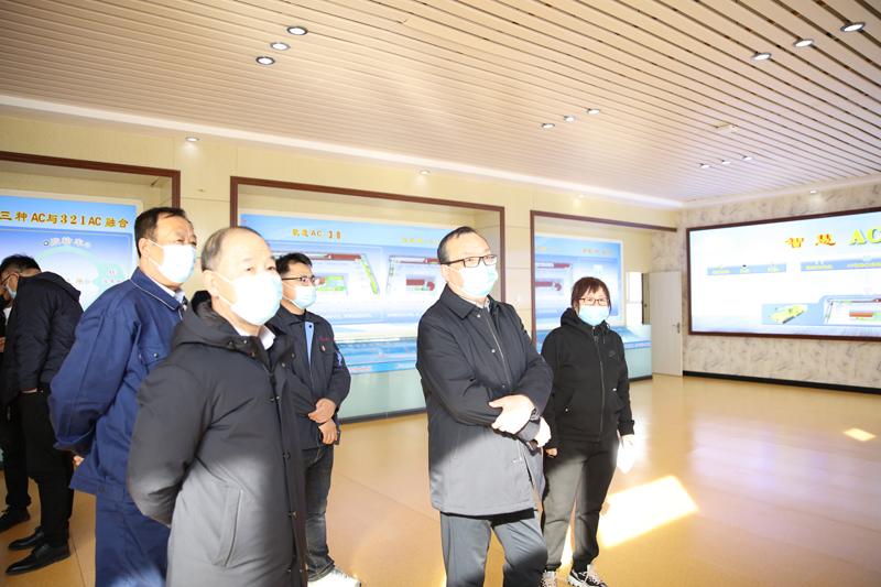 鐵嶺市副市長張東明等領導來公司查看疫情防控情況和調(diào)研生產(chǎn)經(jīng)營情況